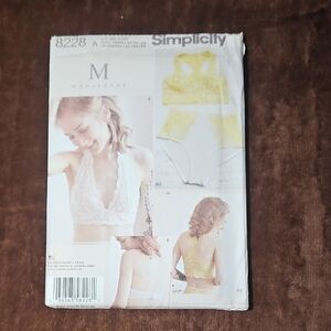 Simplicity Madalynne Pattern 8228 UNCUT